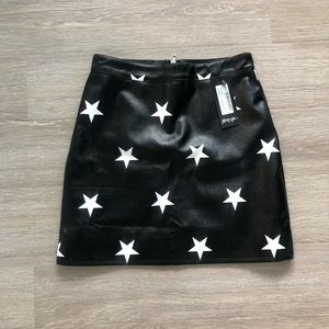 Nasty Gal Sz S Mini Star Skirt Black NWT